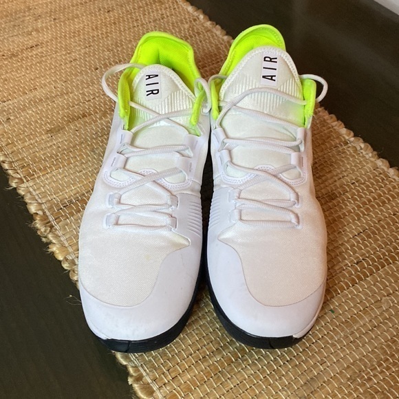 Nike Wildcard HC Volt Air Max White/Lime/Black Marathon Running Shoe Size 14 - Picture 2 of 11